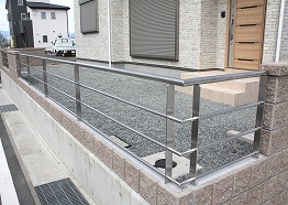�O��002