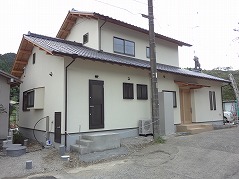 �O��002