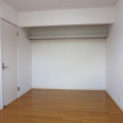 �m�� (2�K)002