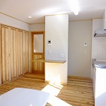 ���r���O003