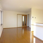 ���r���O003