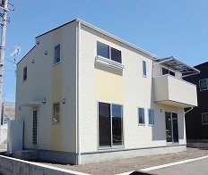 �O��2