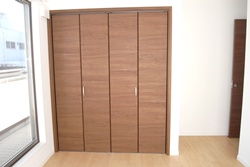 �m��003