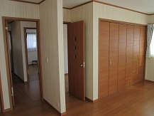 �m��C002